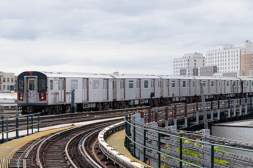 R142 (New York City Subway car)